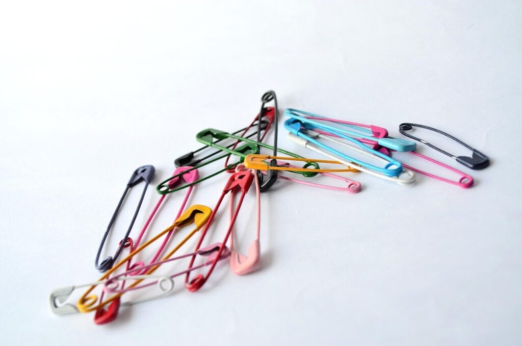 safety pins, pins, needle, sewing, repair, tailoring, needlework, housework, colorful, handwork, accessories, safety pins, safety pins, safety pins, safety pins, safety pins, sewing, sewing, sewing, sewing, repair, handwork
